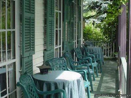 The Jenkins Inn Barre Экстерьер фото